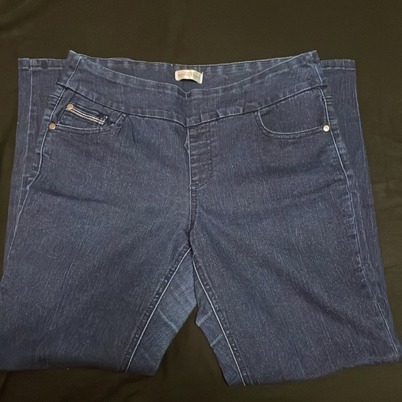 4/$20 Northern Reflections Straight Leg Ankle Jeans - Picture 4 of 5